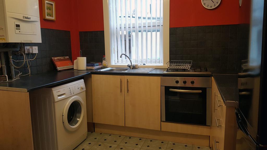 Blackpoolholidaylets Charles Street Villa Buitenkant foto